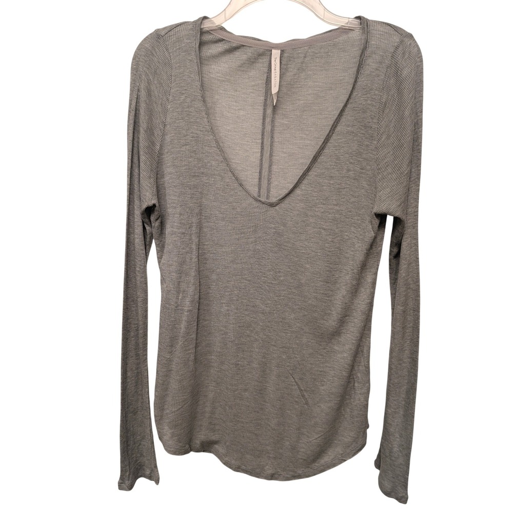 The Group Babaton Lyocell Silk Blend Ribbed V-Neck Long Sleeve Top Large Basic
